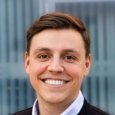 Tim Steinborn - Geschäftsführender Gesellschafter